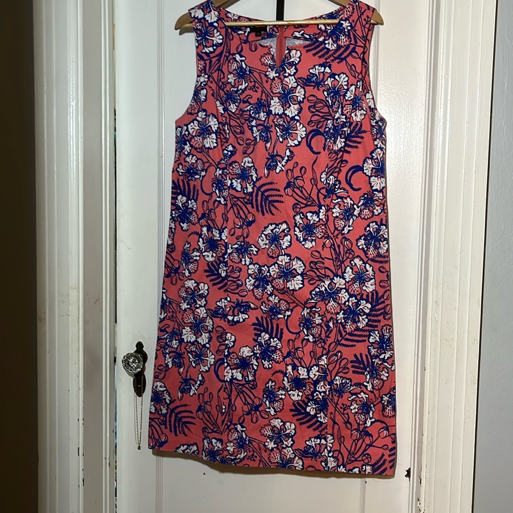 Talbots sz 16 dress pink with blue and white flowers short sleeve zipper back.
